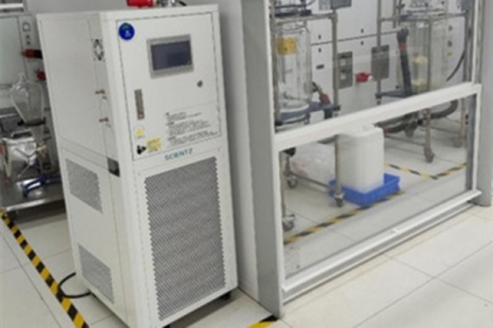 高低温循环器选购时需注意流量、功率和扬程参数