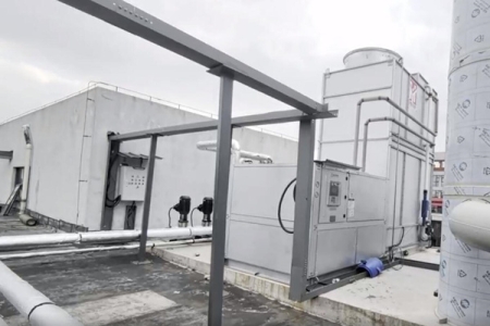 小型低温冷冻机工作原理、特点和使用方法